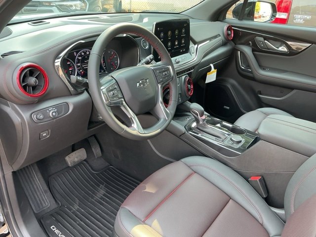 2025 Chevrolet Blazer RS photo 18