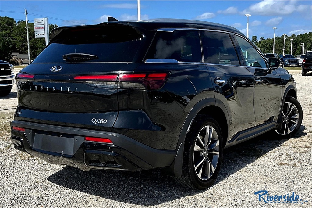 2024 Infiniti QX60 Luxe photo 4