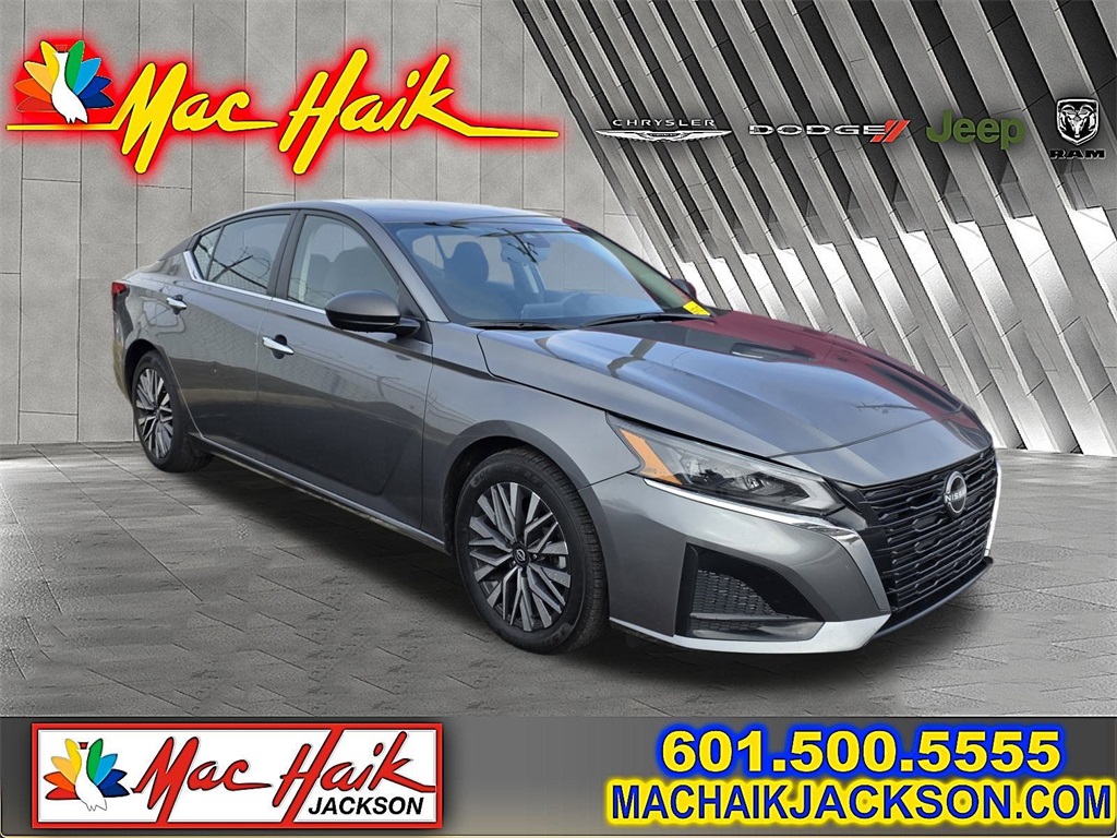 2024 Nissan Altima SV's photo