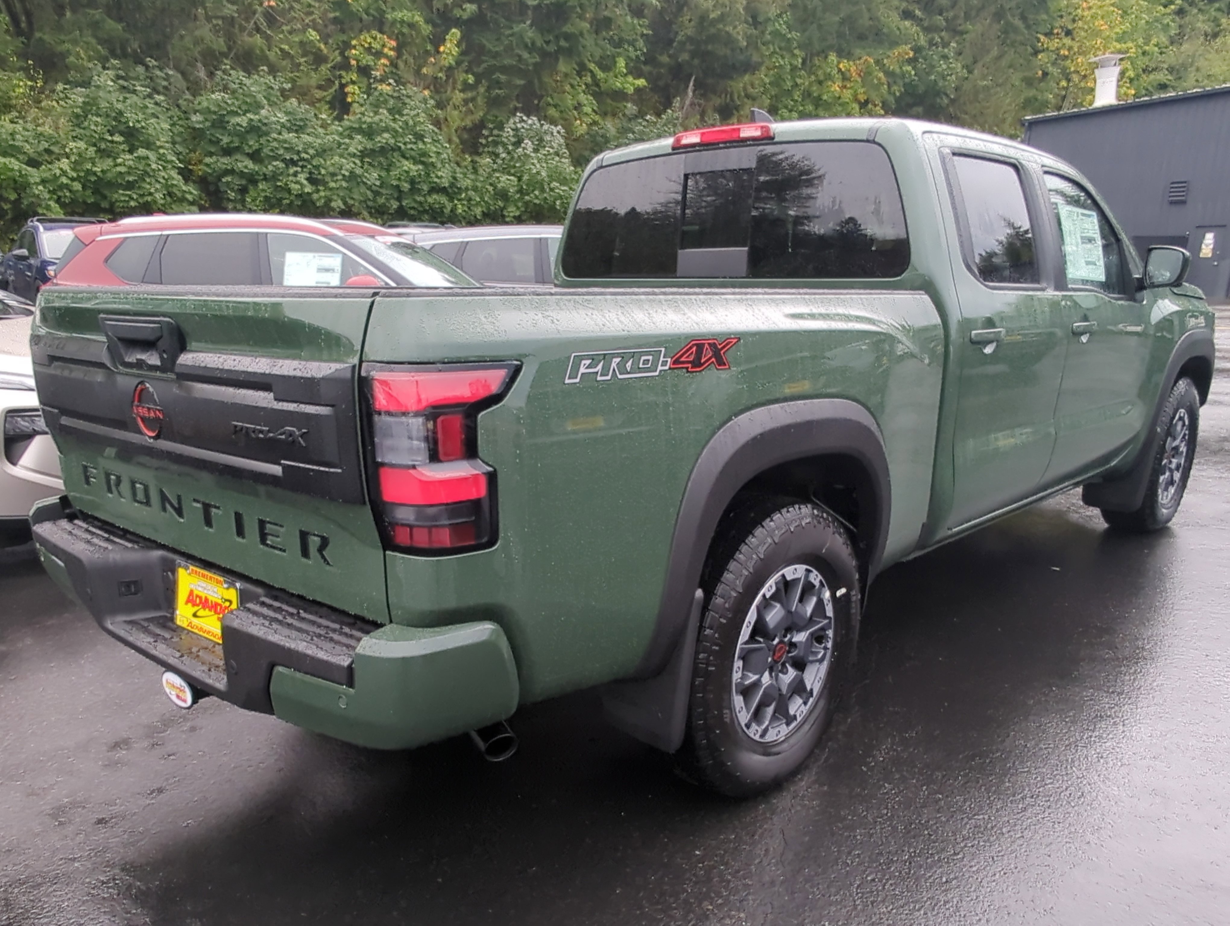2026 Nissan Frontier PRO-4X photo 3