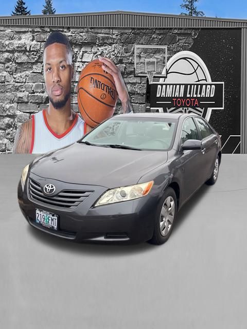 2009 Toyota Camry LE's photo
