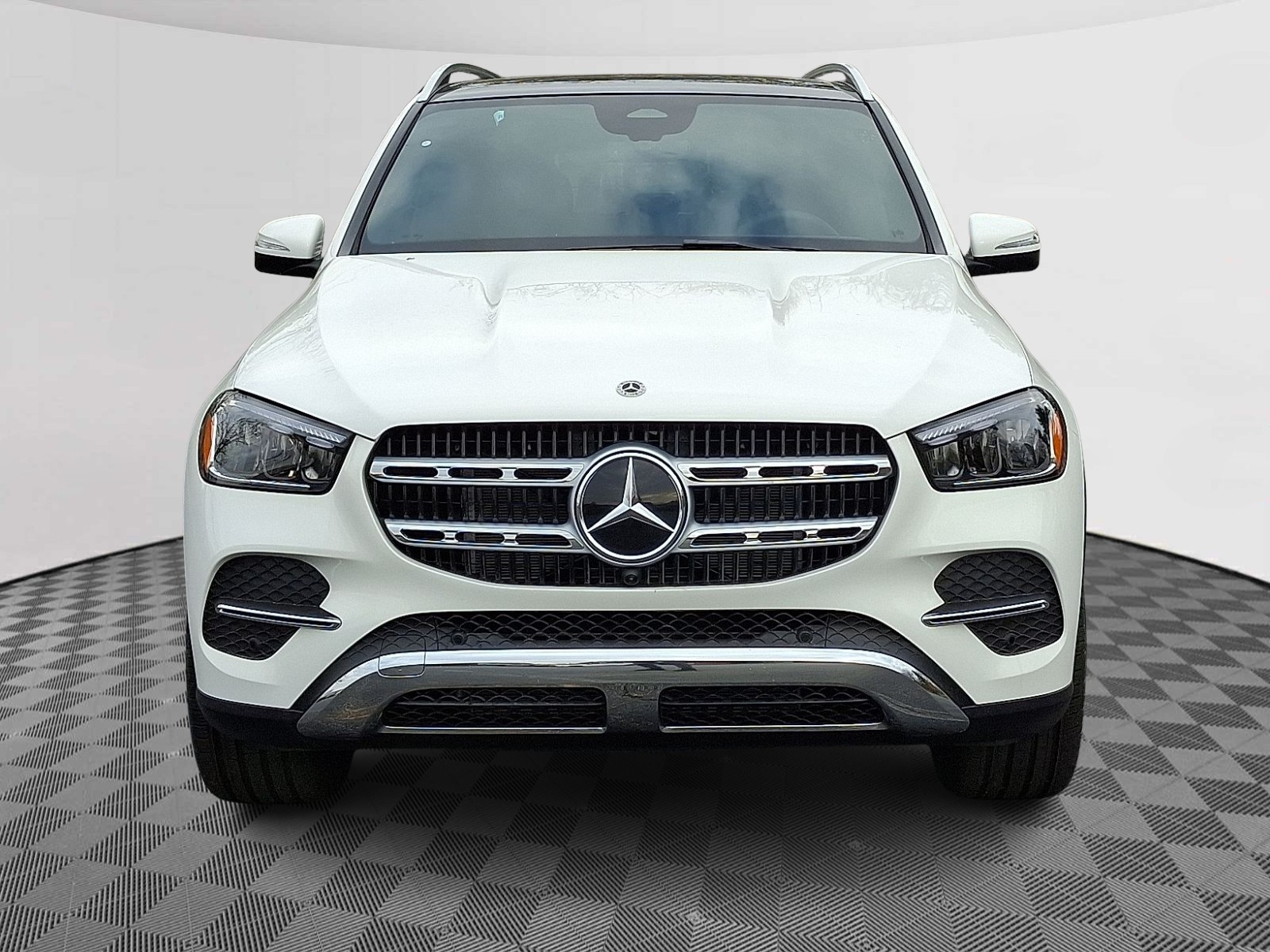 2026 Mercedes Benz GLE 350 4MATIC photo 2