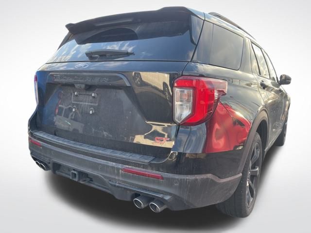 2023 Ford Explorer ST photo 4