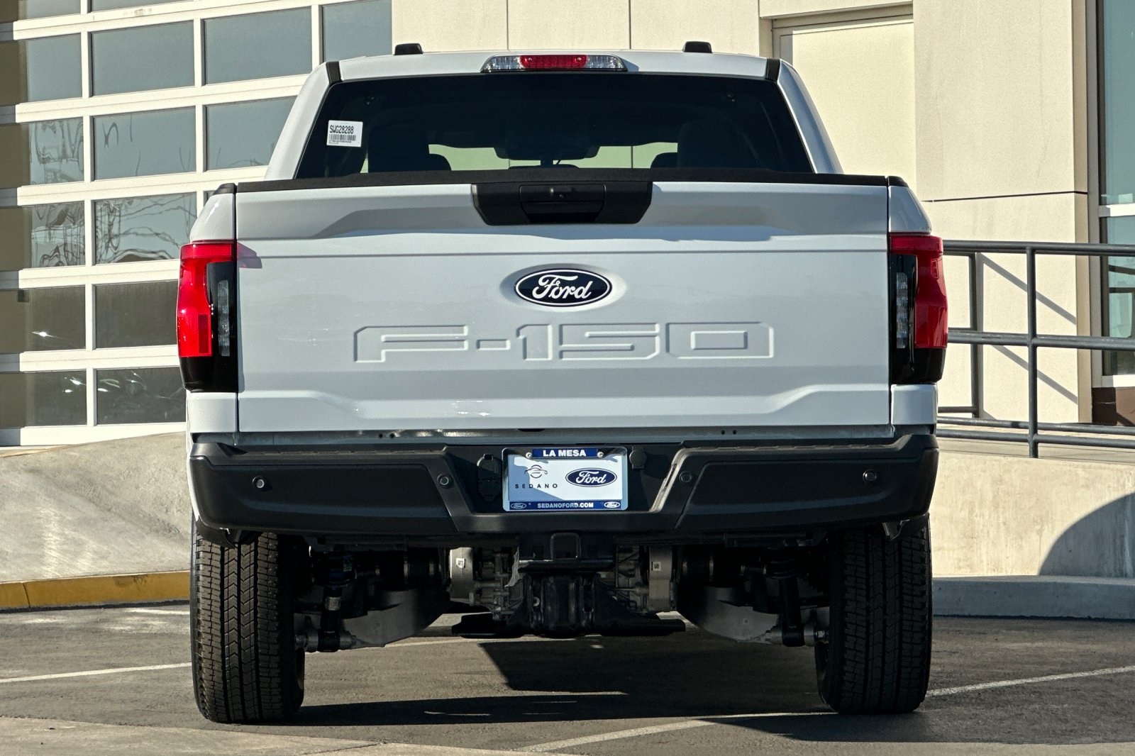 2025 Ford F-150 Lightning photo 4
