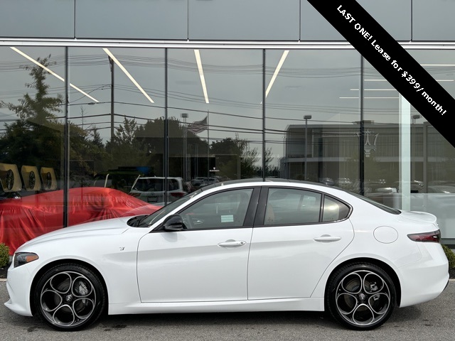2024 Alfa Romeo Giulia Ti photo 3