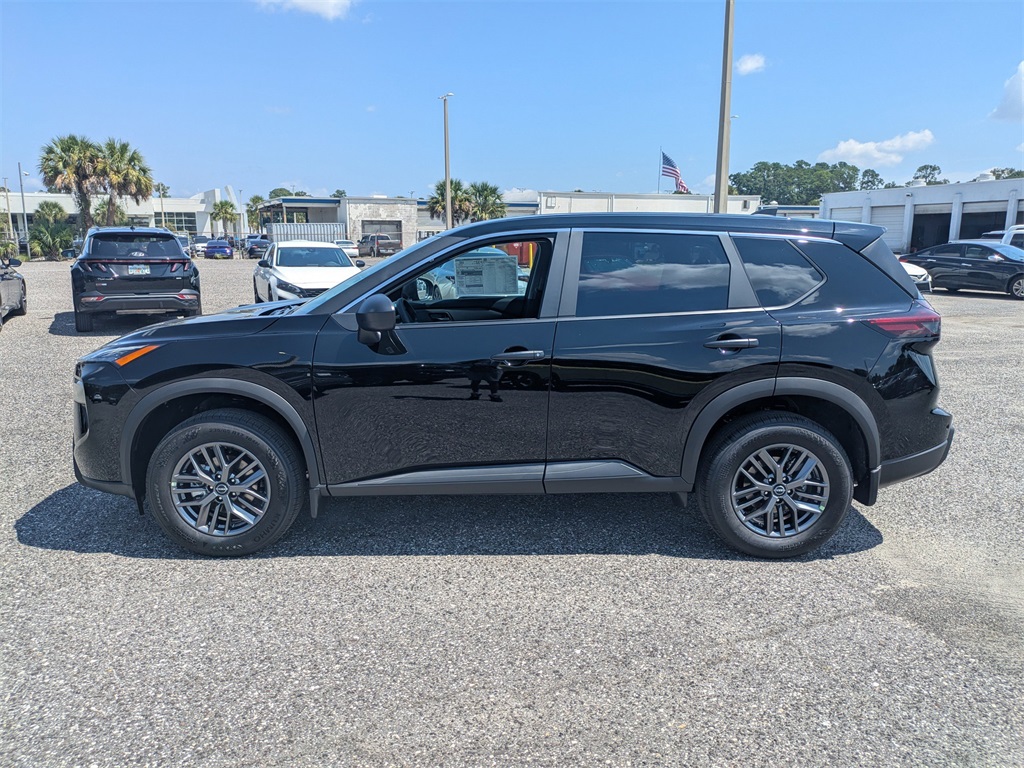 2026 Nissan Rogue S photo 4