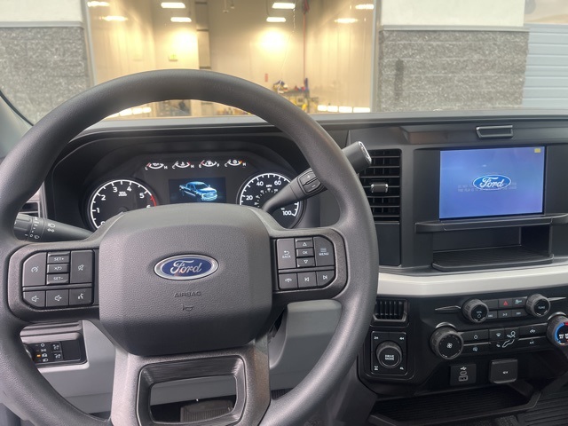 2026 Ford F-250 photo 3