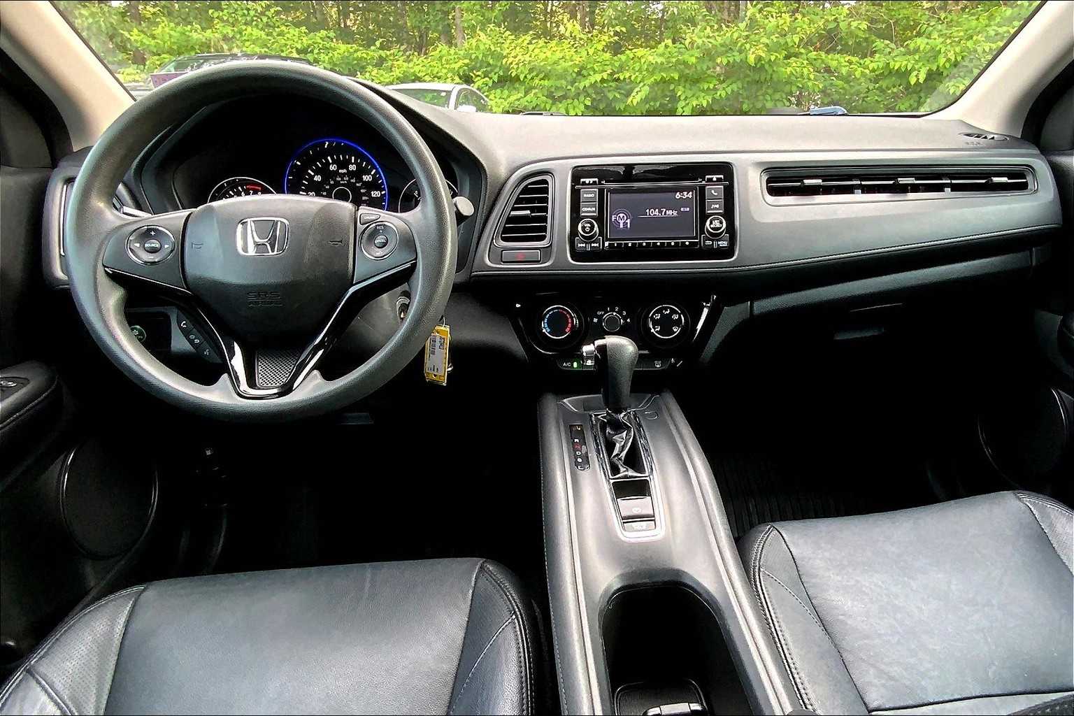2018 Honda HR-V LX photo 14