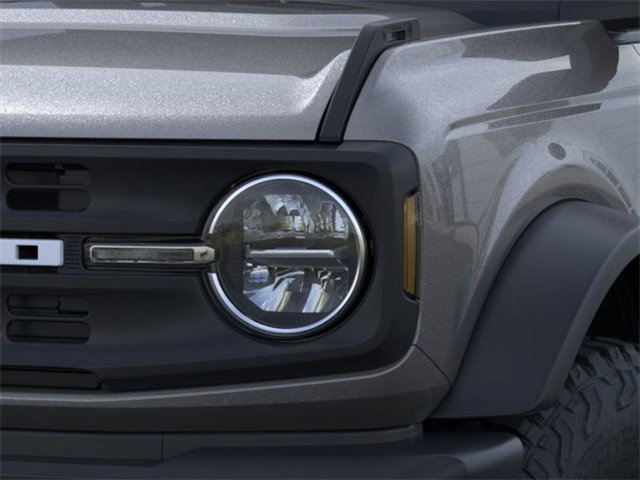 2025 Ford Bronco Base photo 6
