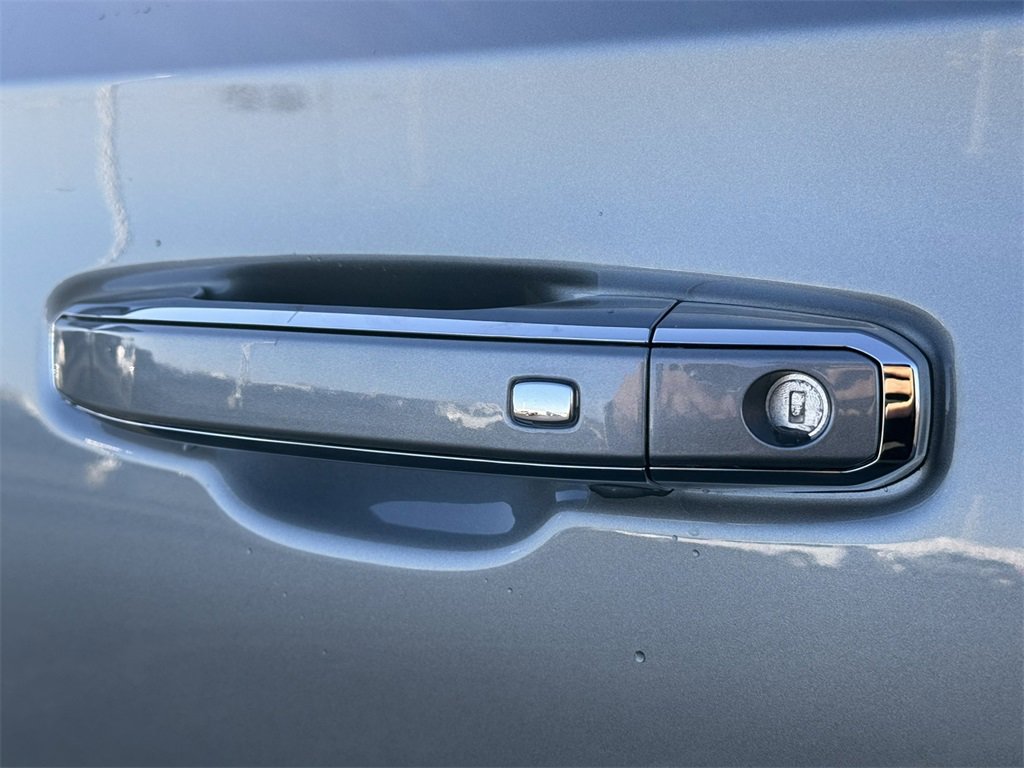 2026 GMC YUKON XL - Image 12