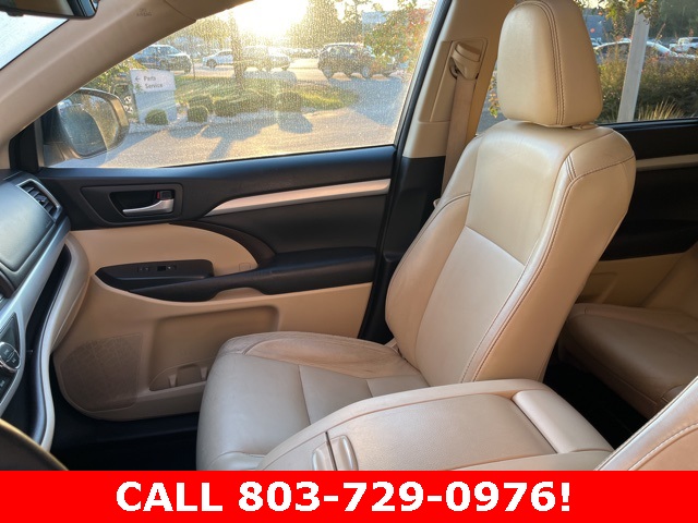 2017 Toyota Highlander XLE photo 9