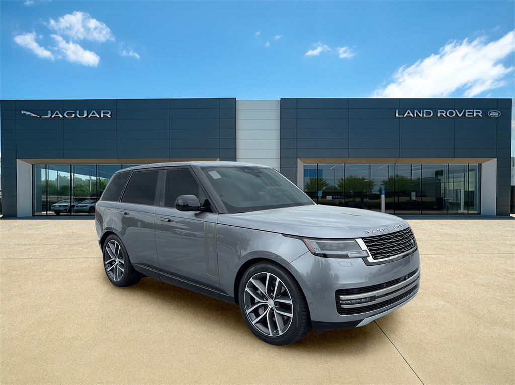 2025 Land Rover Range Rover SE photo 4