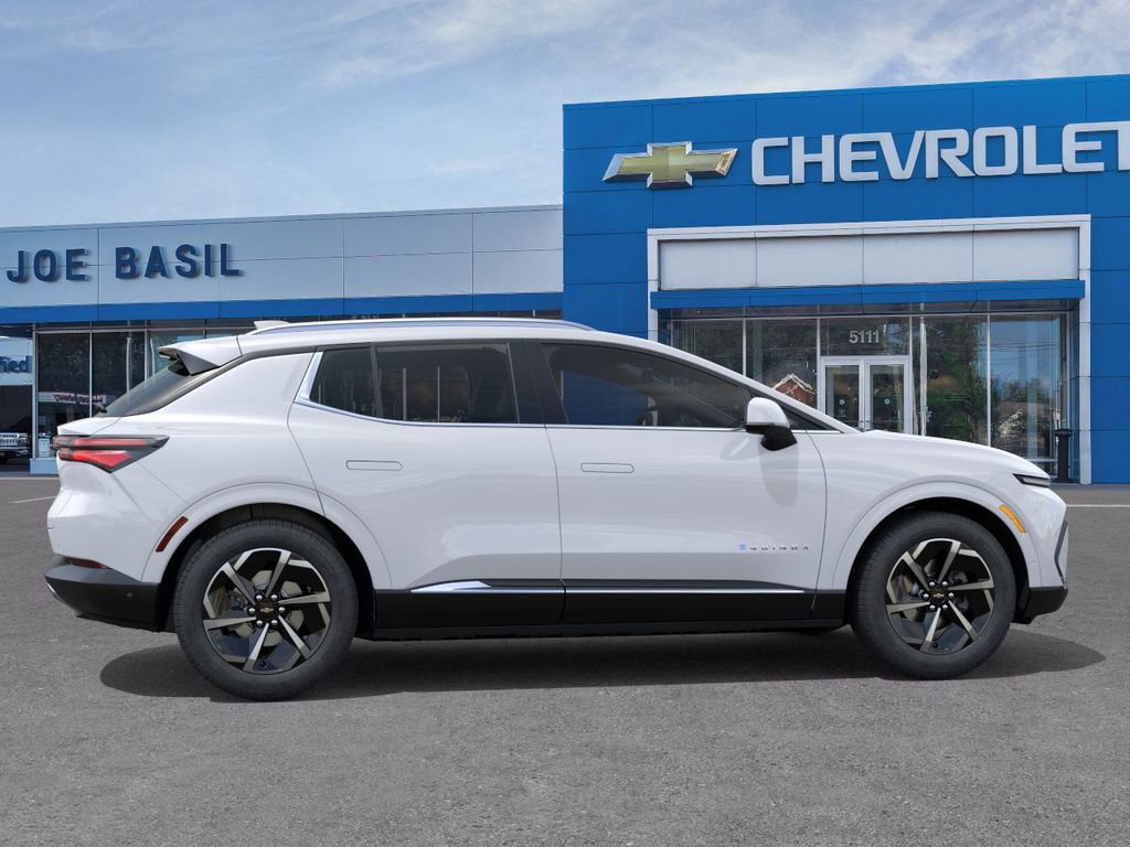 2025 Chevrolet Equinox EV 1LT photo 5