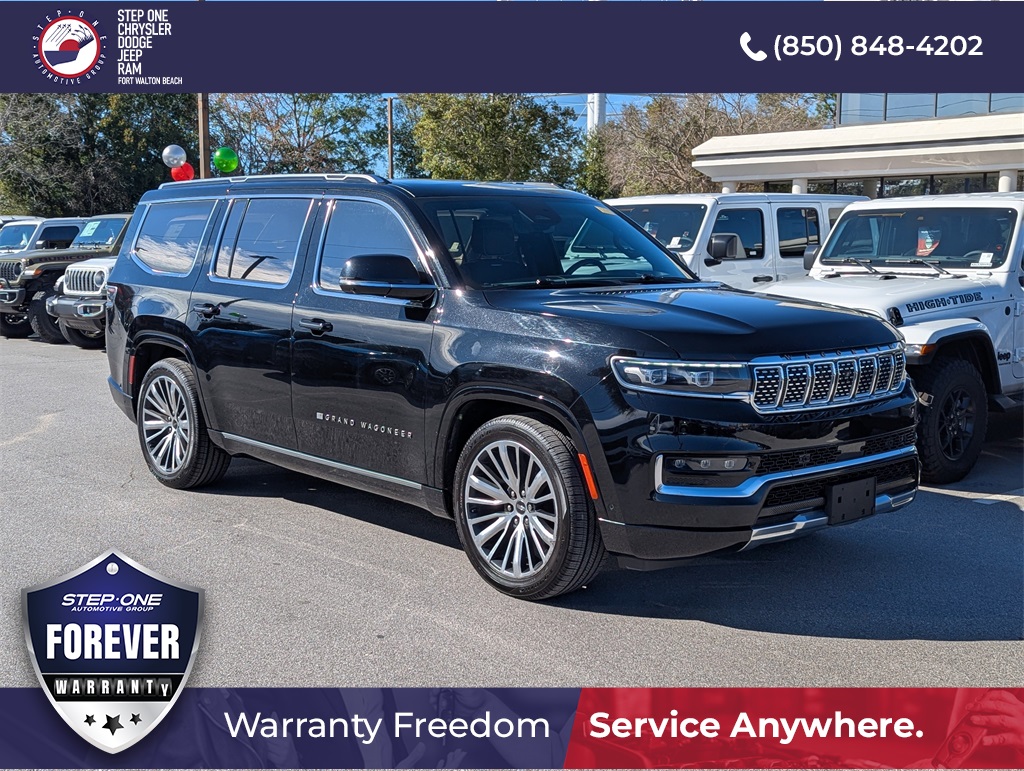 2022 Jeep Grand Wagoneer Series III's photo