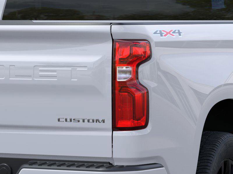 2025 Chevrolet Silverado 1500 Custom photo 11