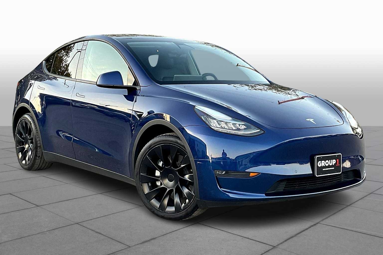 Used 2021 Tesla Model Y Long Range with VIN 5YJYGDEE1MF070706 for sale in Austin, TX