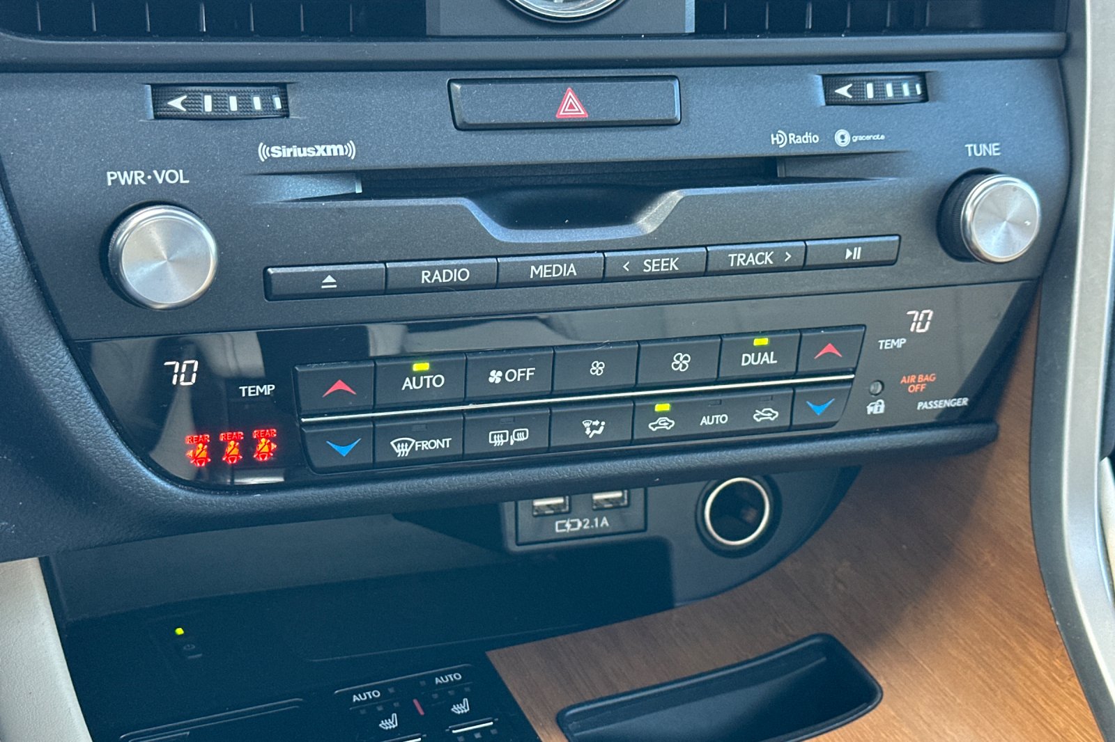 2022 Lexus RX 450h photo 18