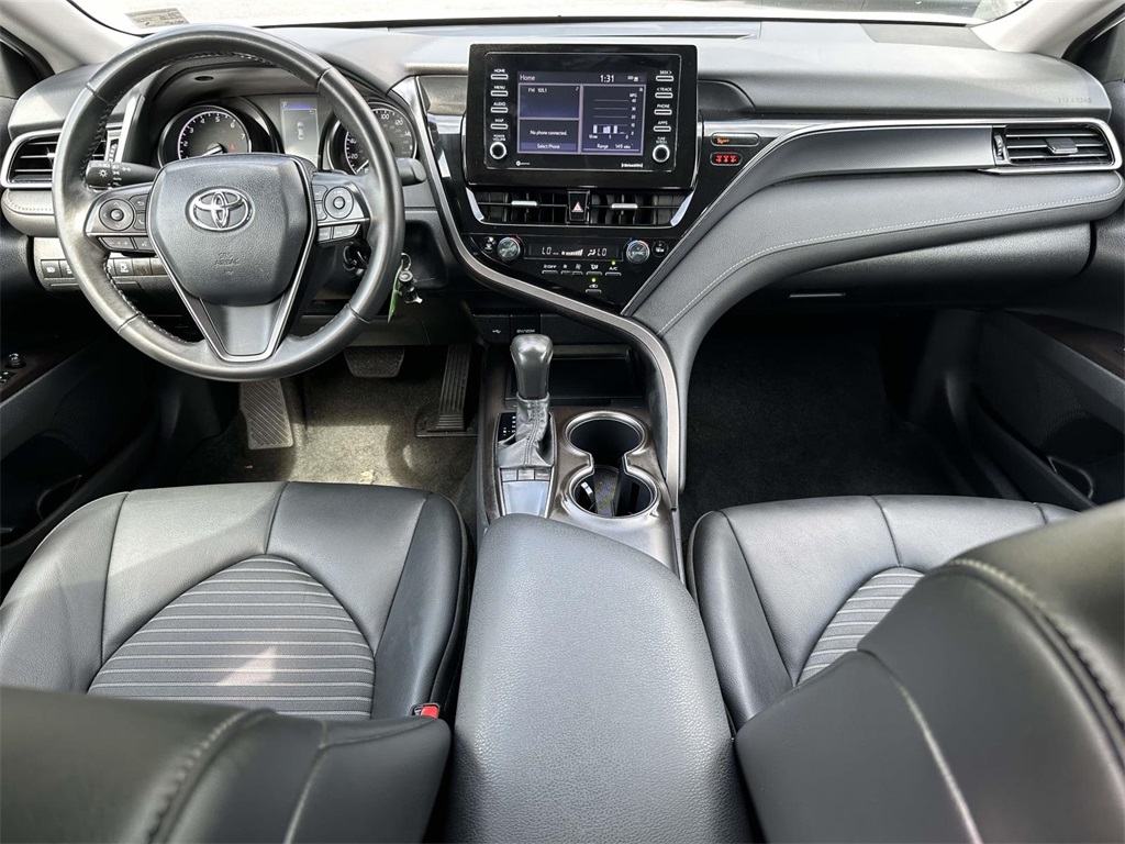 2024 Toyota Camry SE photo 2