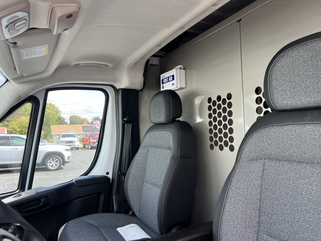 2025 Ram ProMaster 2500 photo 4