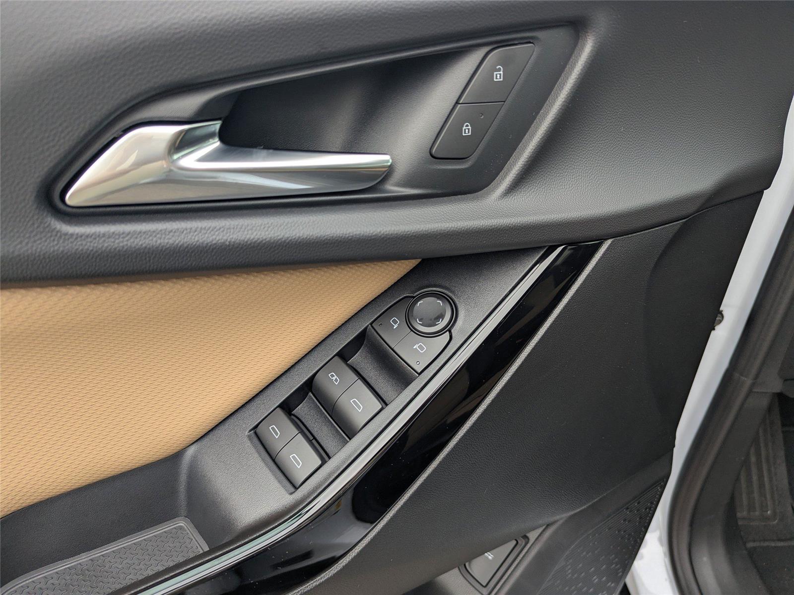 2026 Chevrolet Equinox ACTIV photo 21
