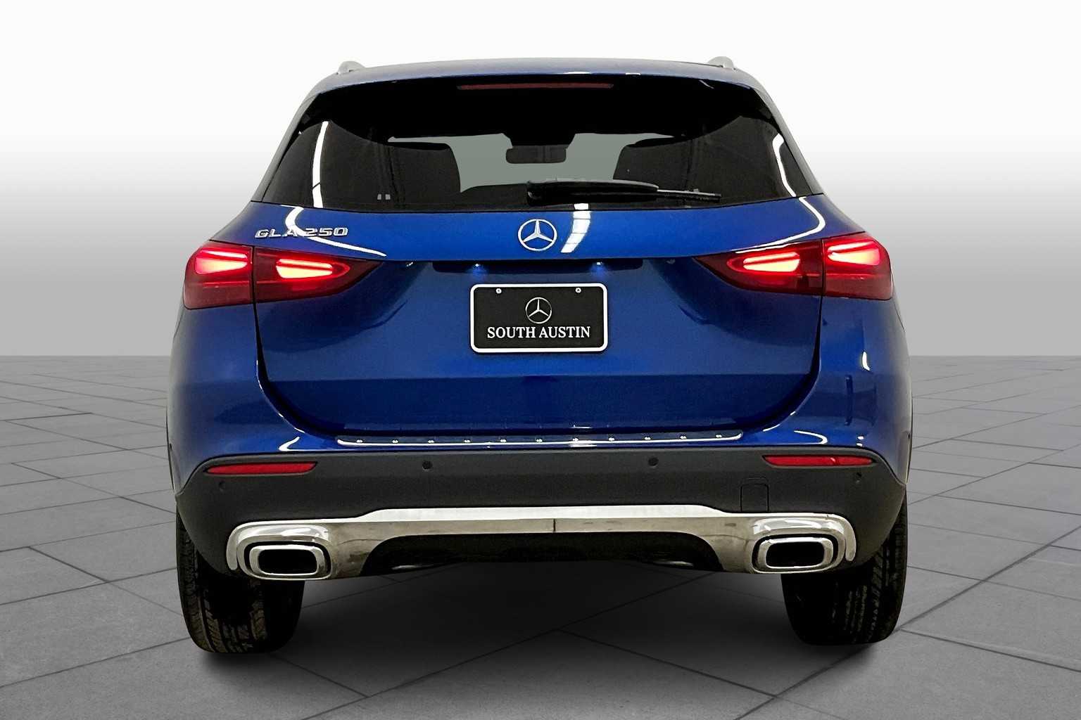 2025 Mercedes Benz GLA 250 photo 4