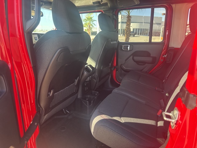 2025 Jeep Wrangler Rubicon photo 10