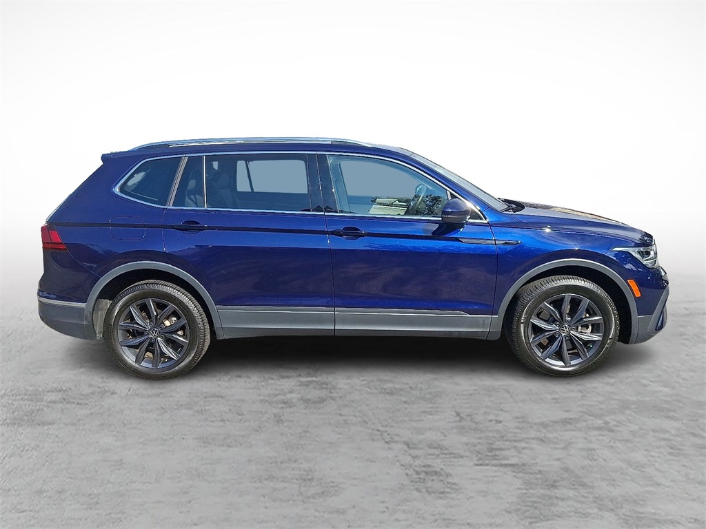 2022 Volkswagen Tiguan SE photo 11