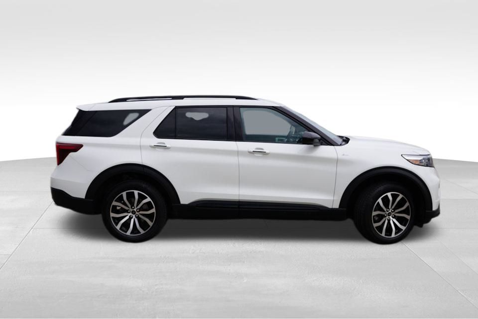 2023 Ford Explorer ST-Line photo 3
