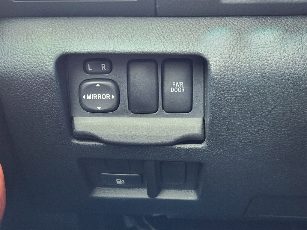 2004 Lexus RX 330 photo 16
