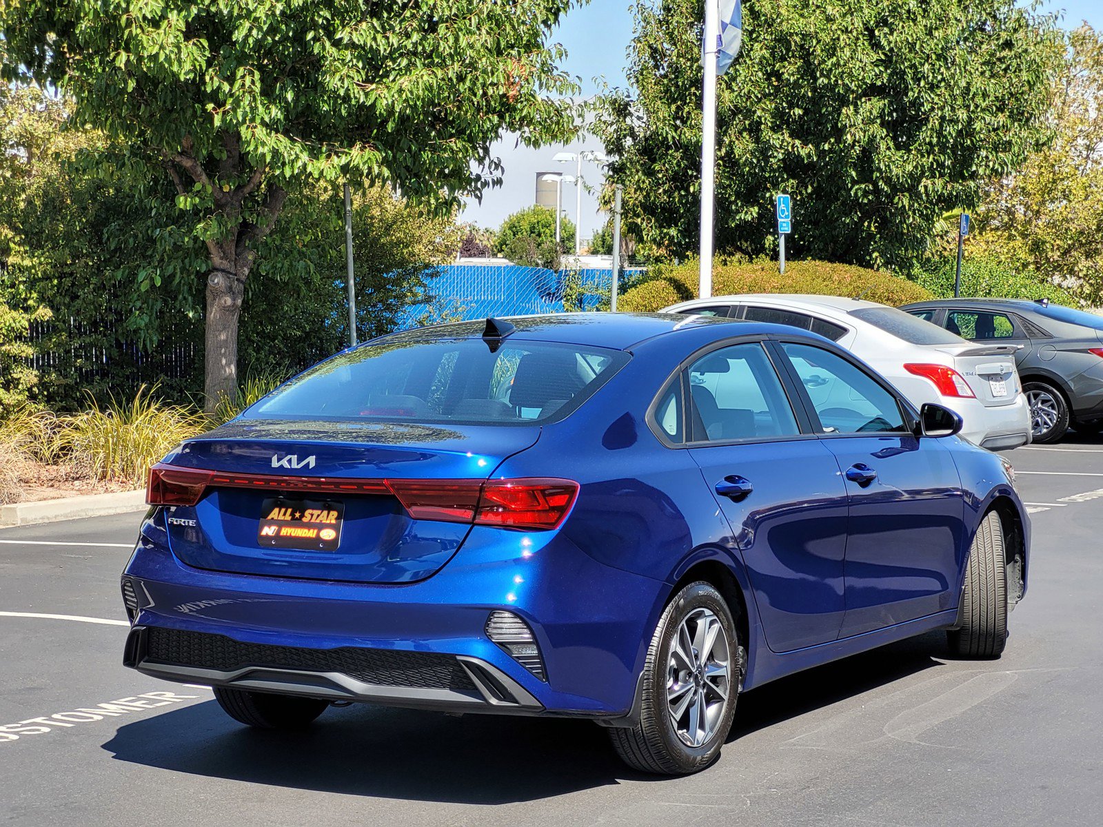 2023 Kia Forte LXS photo 4