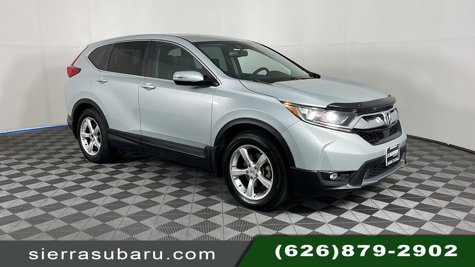 Used 2018 Silver Honda EX-L image 1