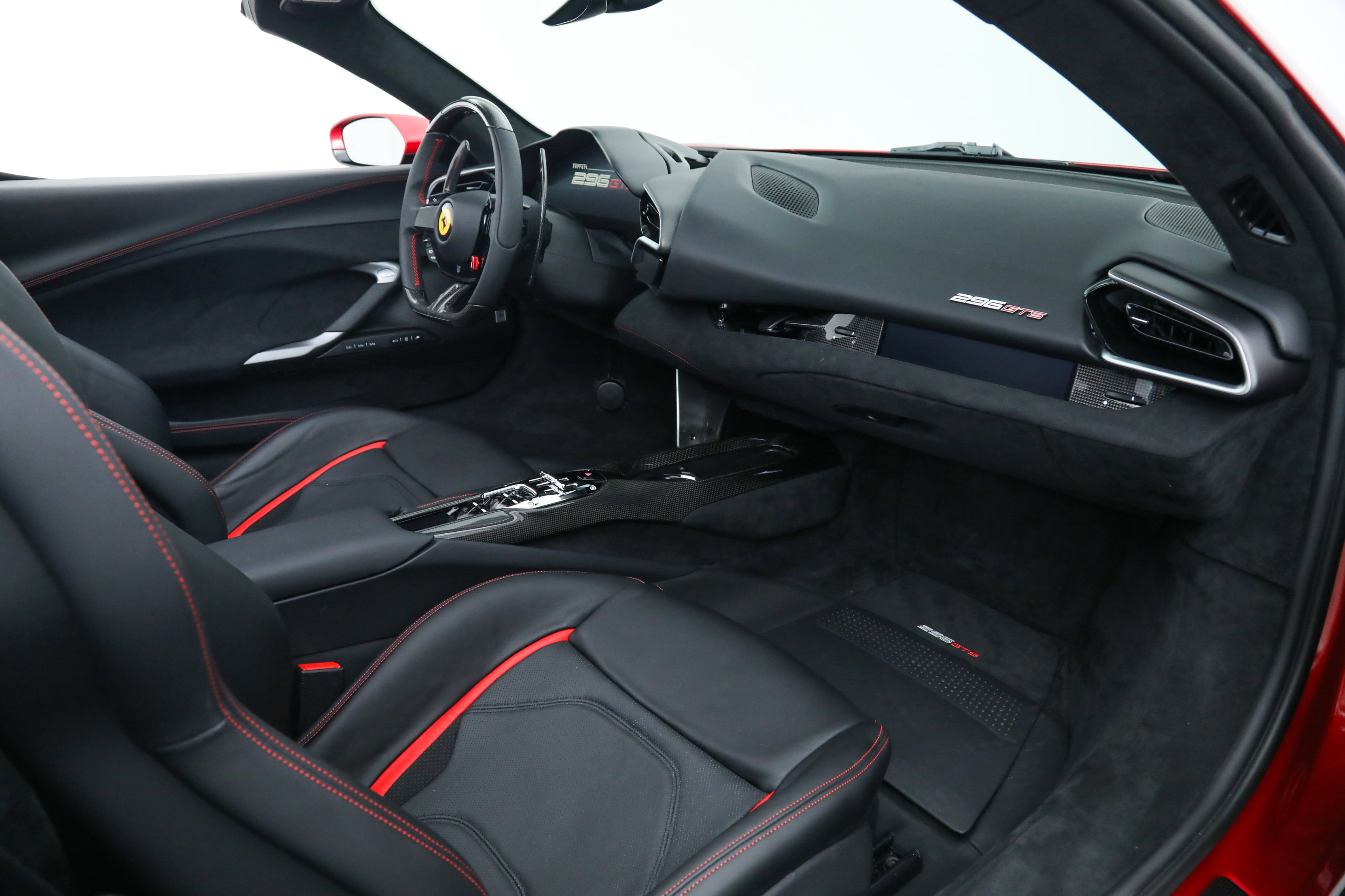 2024 Ferrari 296 GTS photo 21