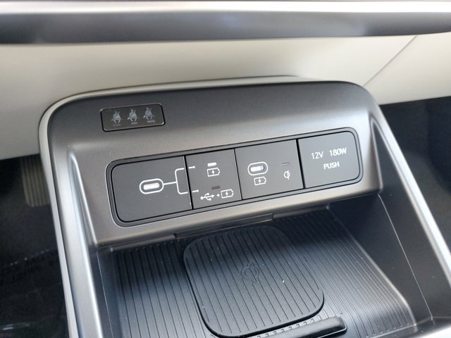 2026 Hyundai Kona SEL photo 19