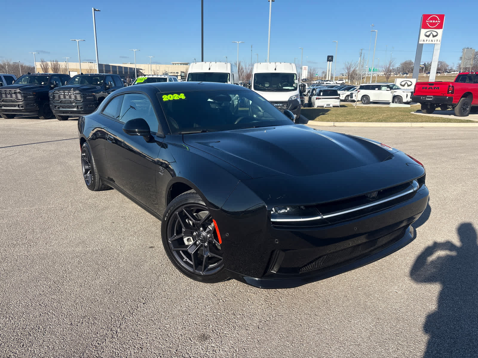 Used 2024 Dodge Charger Daytona R/T with VIN 2C3CDBCK0RR205271 for sale in Shawnee, KS