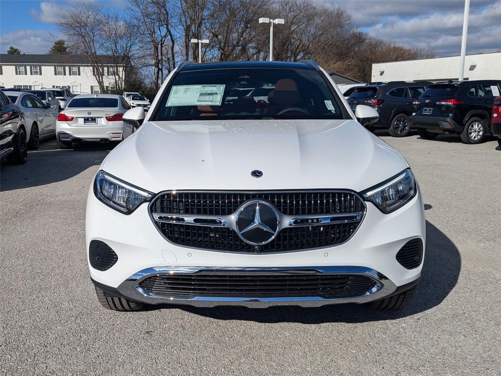 2026 Mercedes Benz GLC 300 4MATIC photo 2