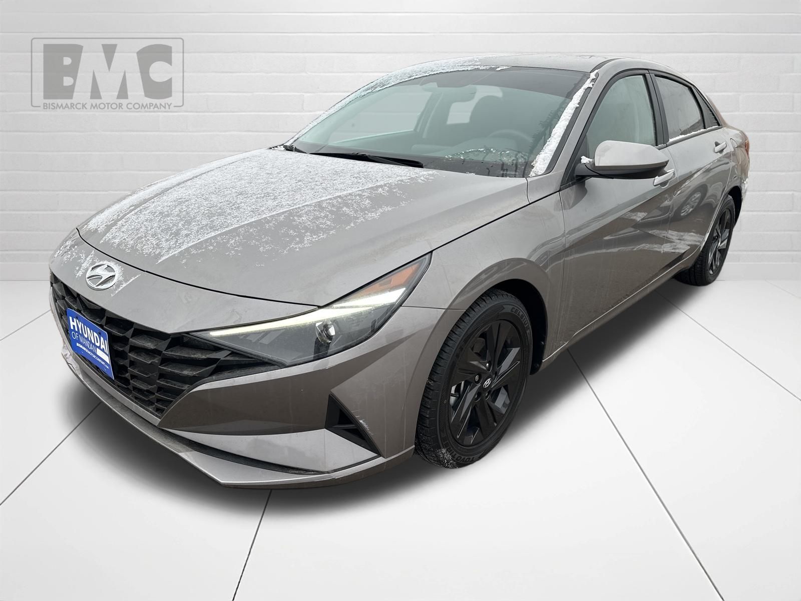 2021 Hyundai Elantra SEL's photo