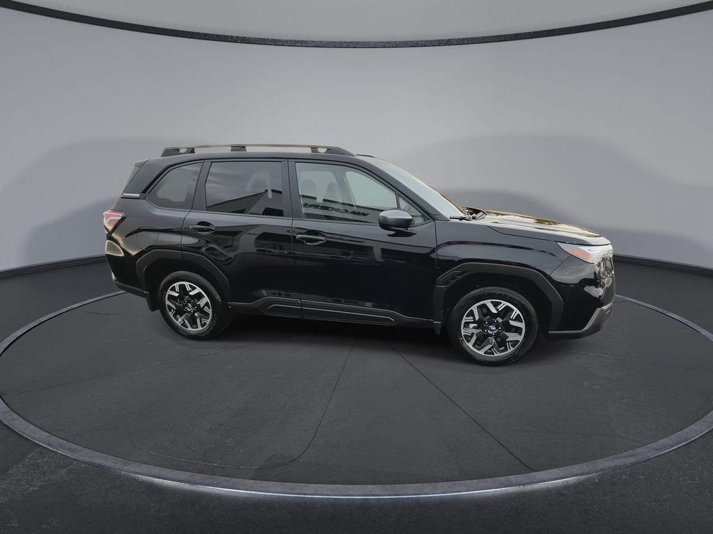 2025 Subaru Forester Premium photo 2