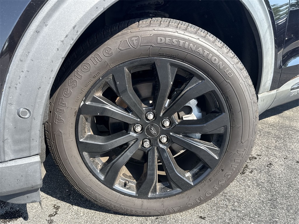 2020 Ford Explorer ST photo 9