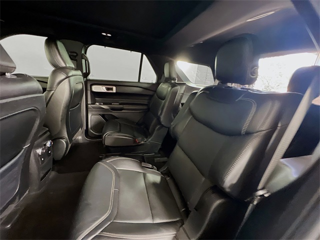 2020 Ford Explorer ST photo 15