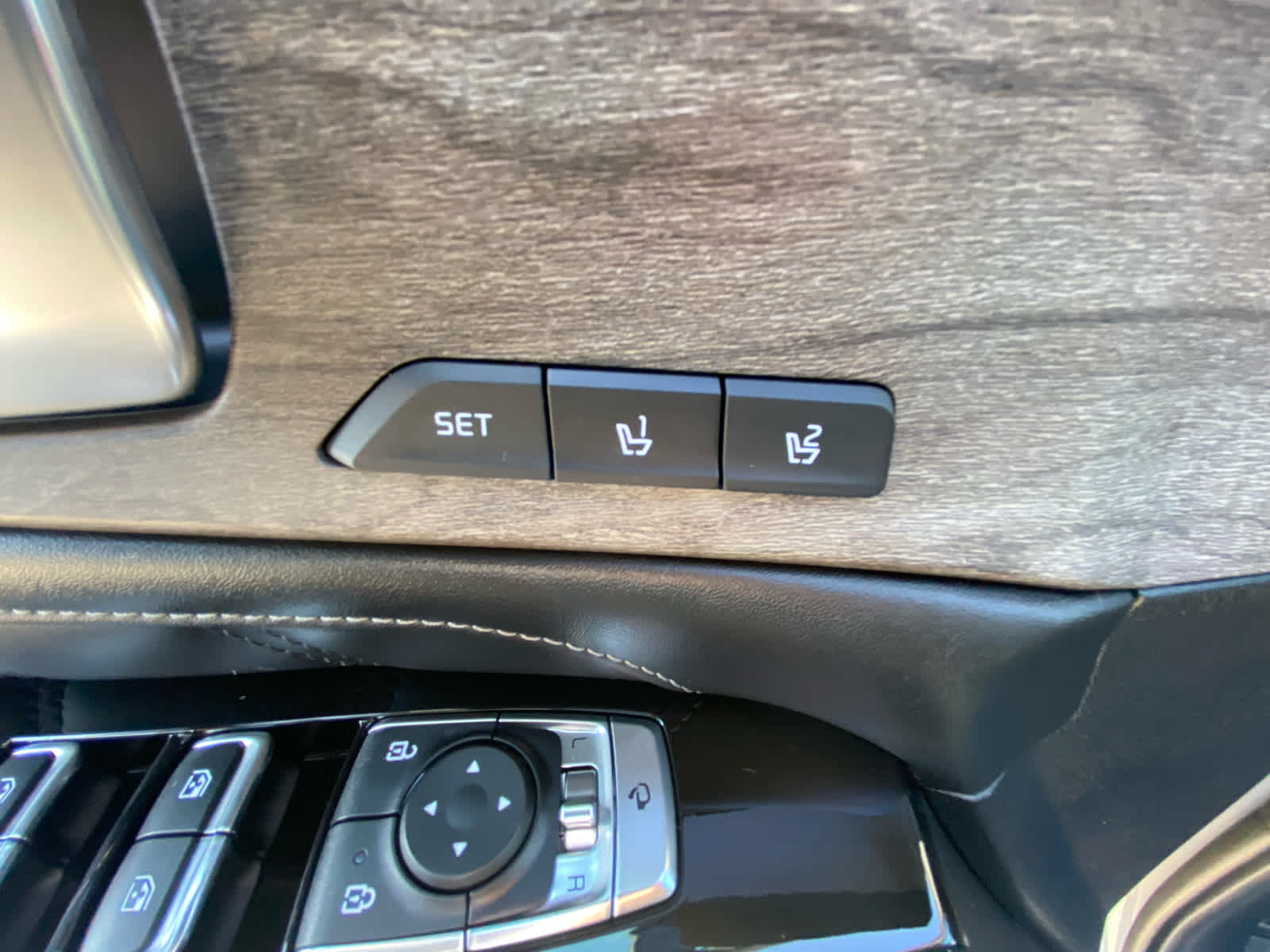 2022 Kia Sorento X-Line SX Prestige photo 9