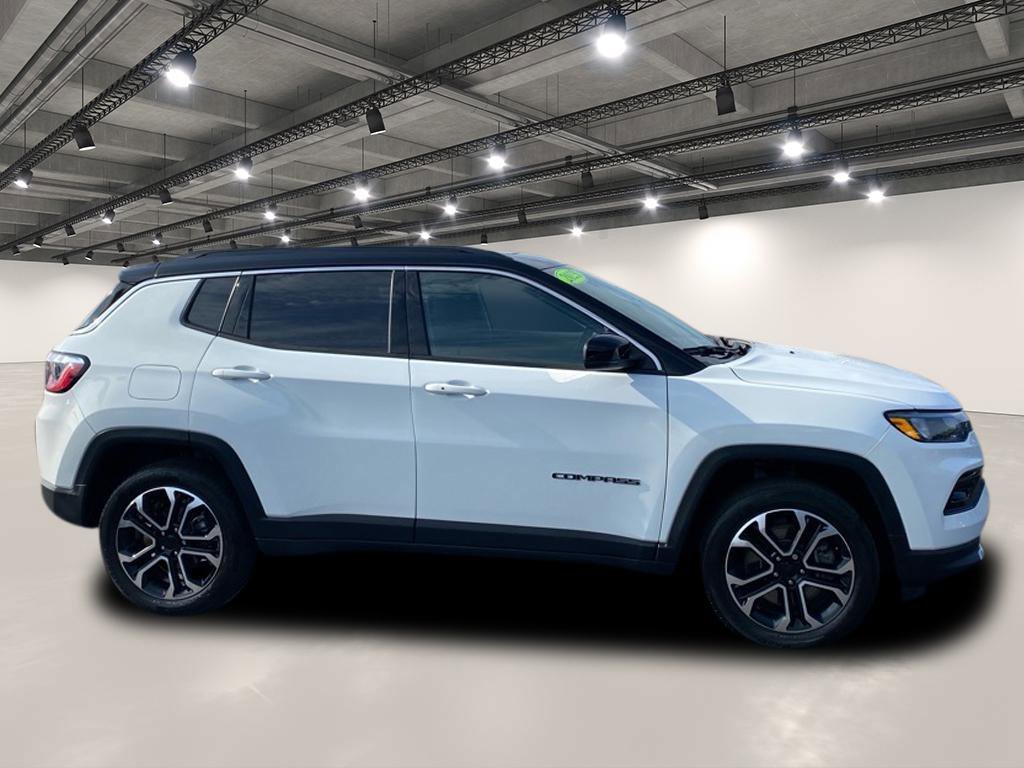 2023 Jeep Compass Limited photo 5