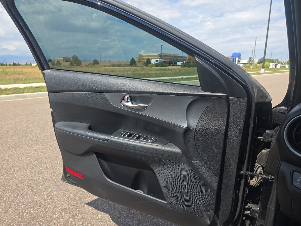 2021 Kia Forte LXS photo 15