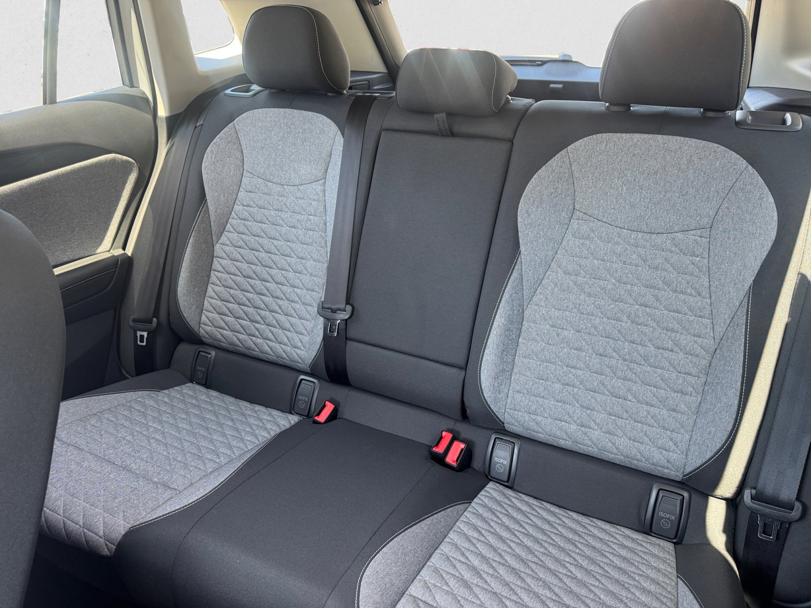 2025 Volkswagen Tiguan S photo 12
