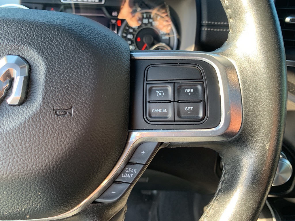 2022 Ram 2500 Laramie photo 16