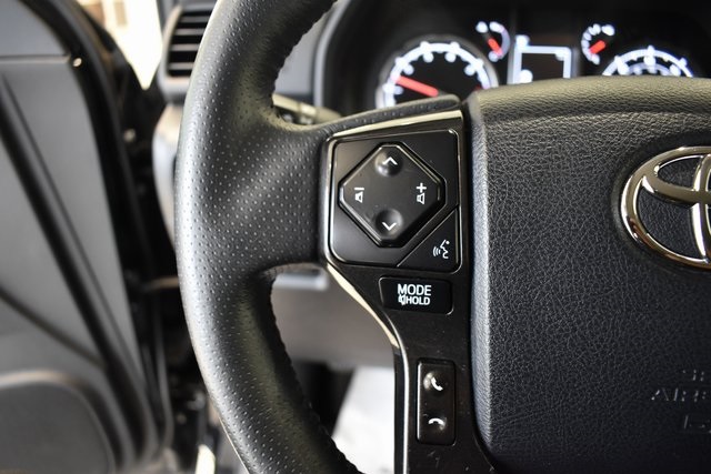 2024 Toyota 4Runner TRD Off-Road photo 18