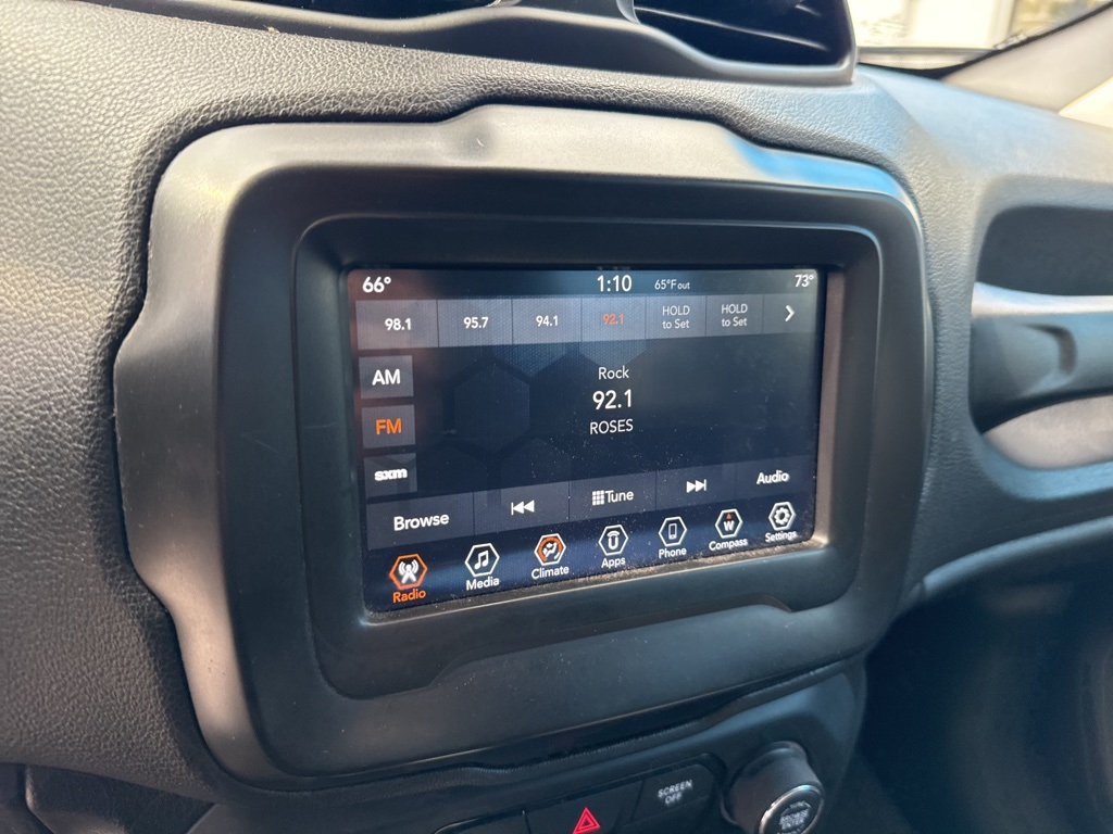 2018 Jeep Renegade Latitude North Edition photo 26