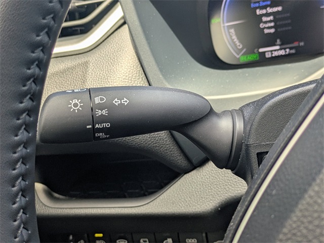 2025 Toyota RAV4 Hybrid XSE photo 29