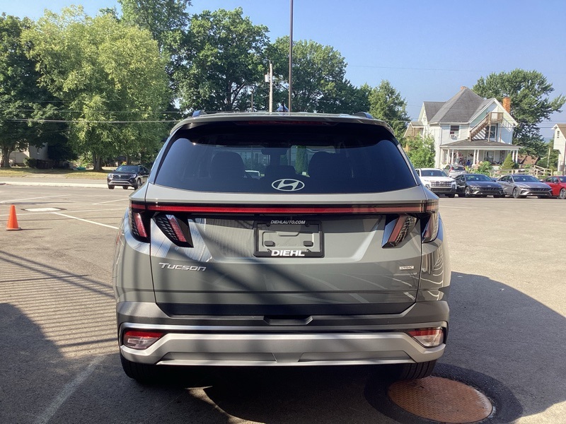 2025 Hyundai Tucson SEL Convenience photo 5