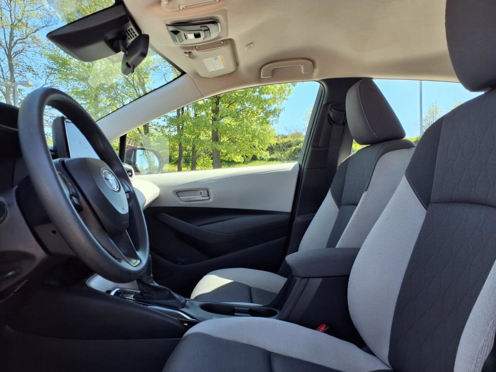 2024 Toyota Corolla LE photo 9