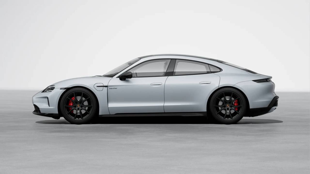 2026 Porsche Taycan GTS photo 2